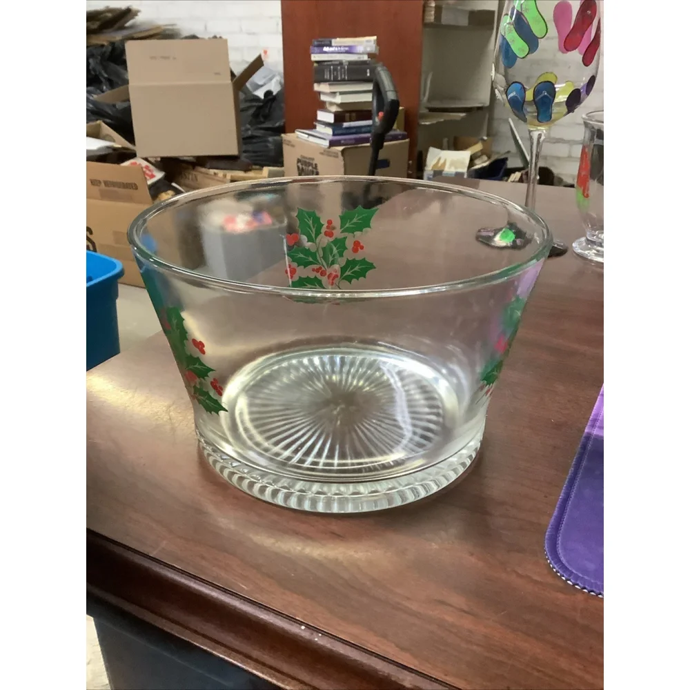 Vintage Indiana Glass Ice Bucket Christmas Holly Berries Serving Bowl 7”